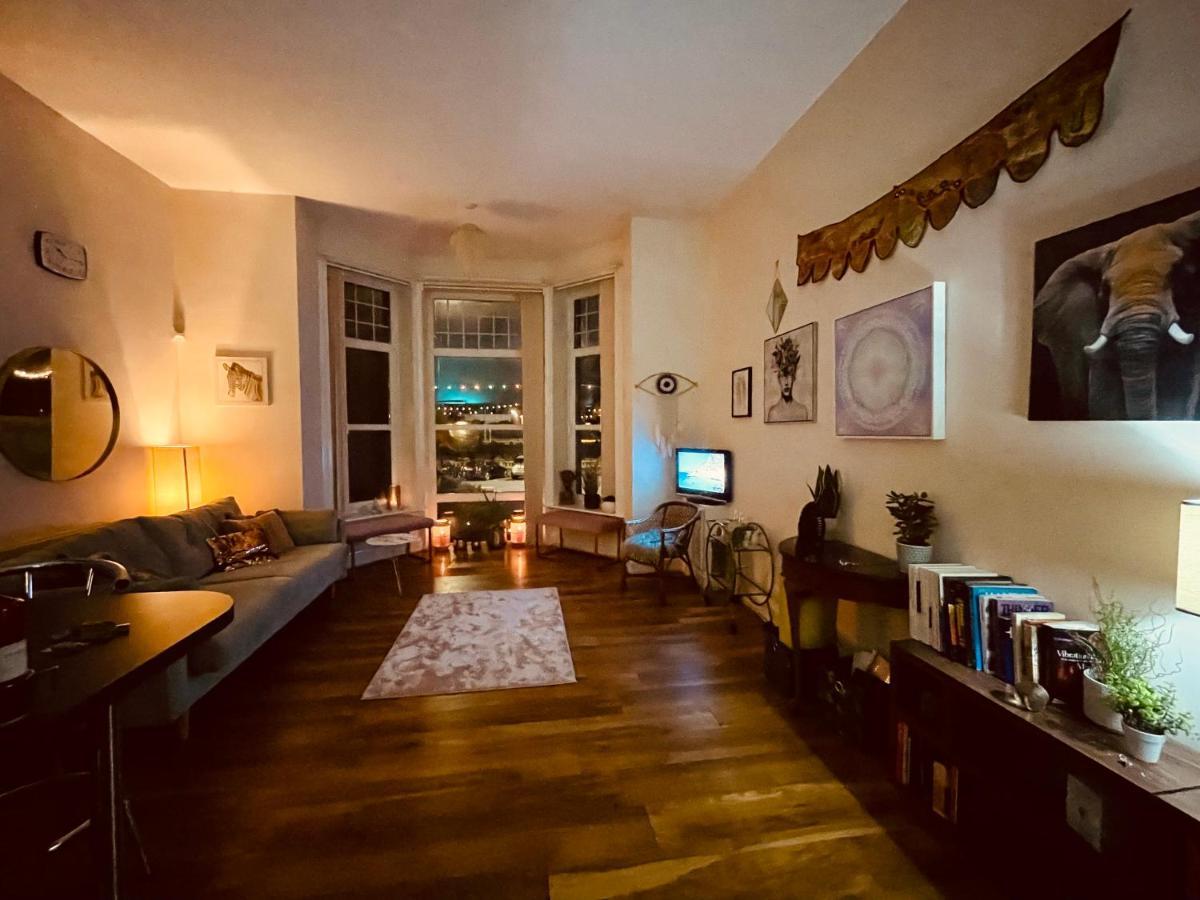 Southsea Retreat Apartment Bagian luar foto