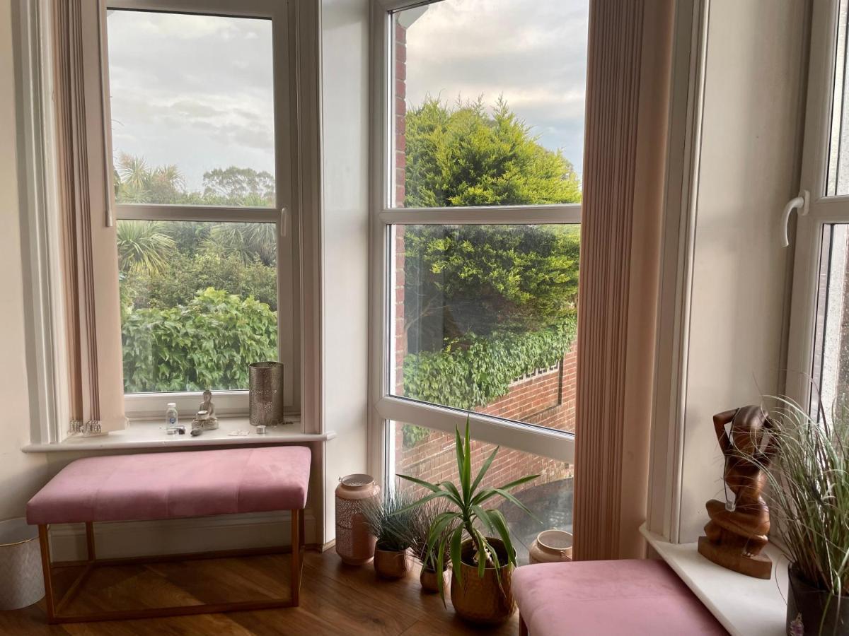 Southsea Retreat Apartment Bagian luar foto